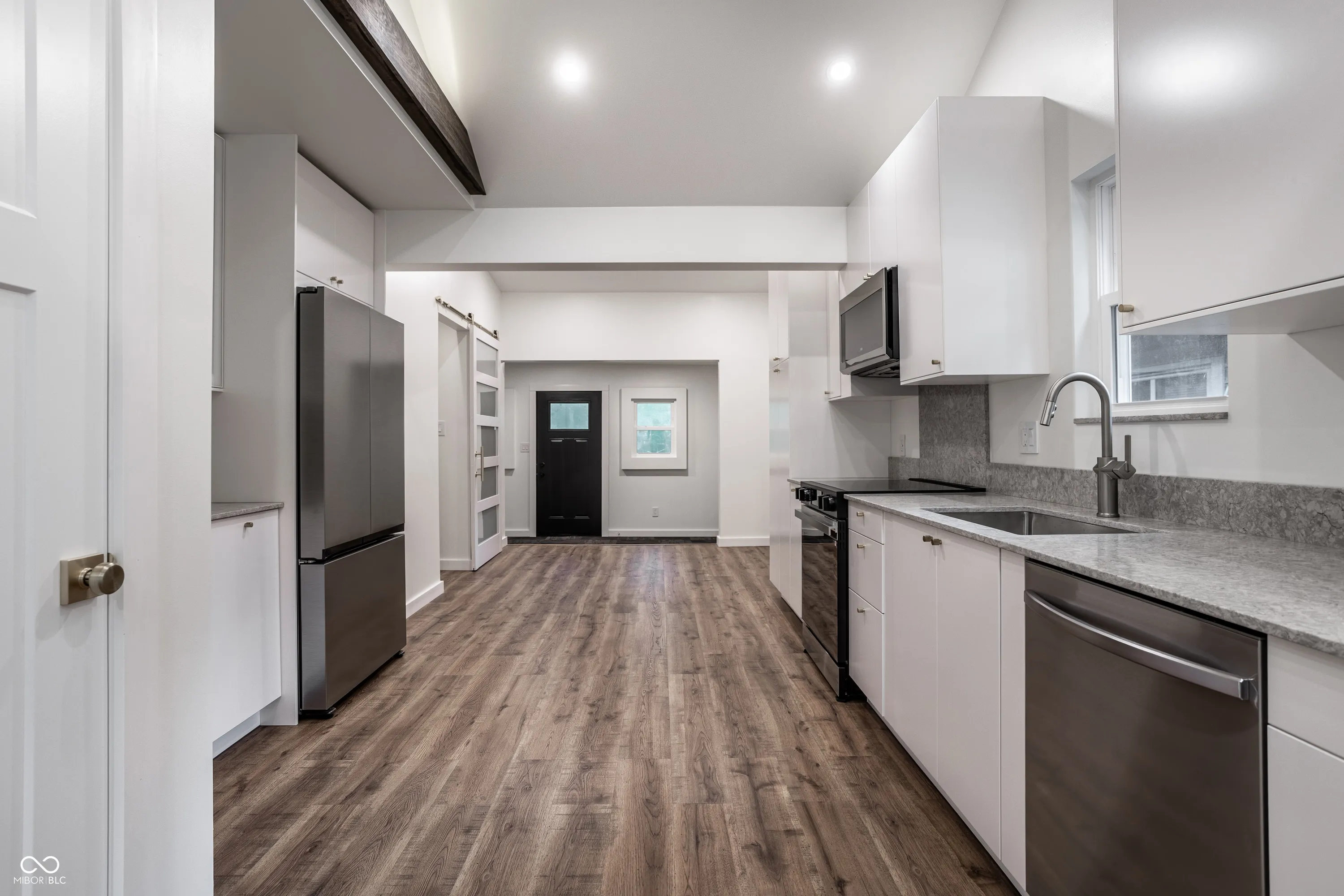 Indianapolis, Indiana 46205, United States, 3 Bedrooms Bedrooms, ,2 BathroomsBathrooms,Residential,Active,156039