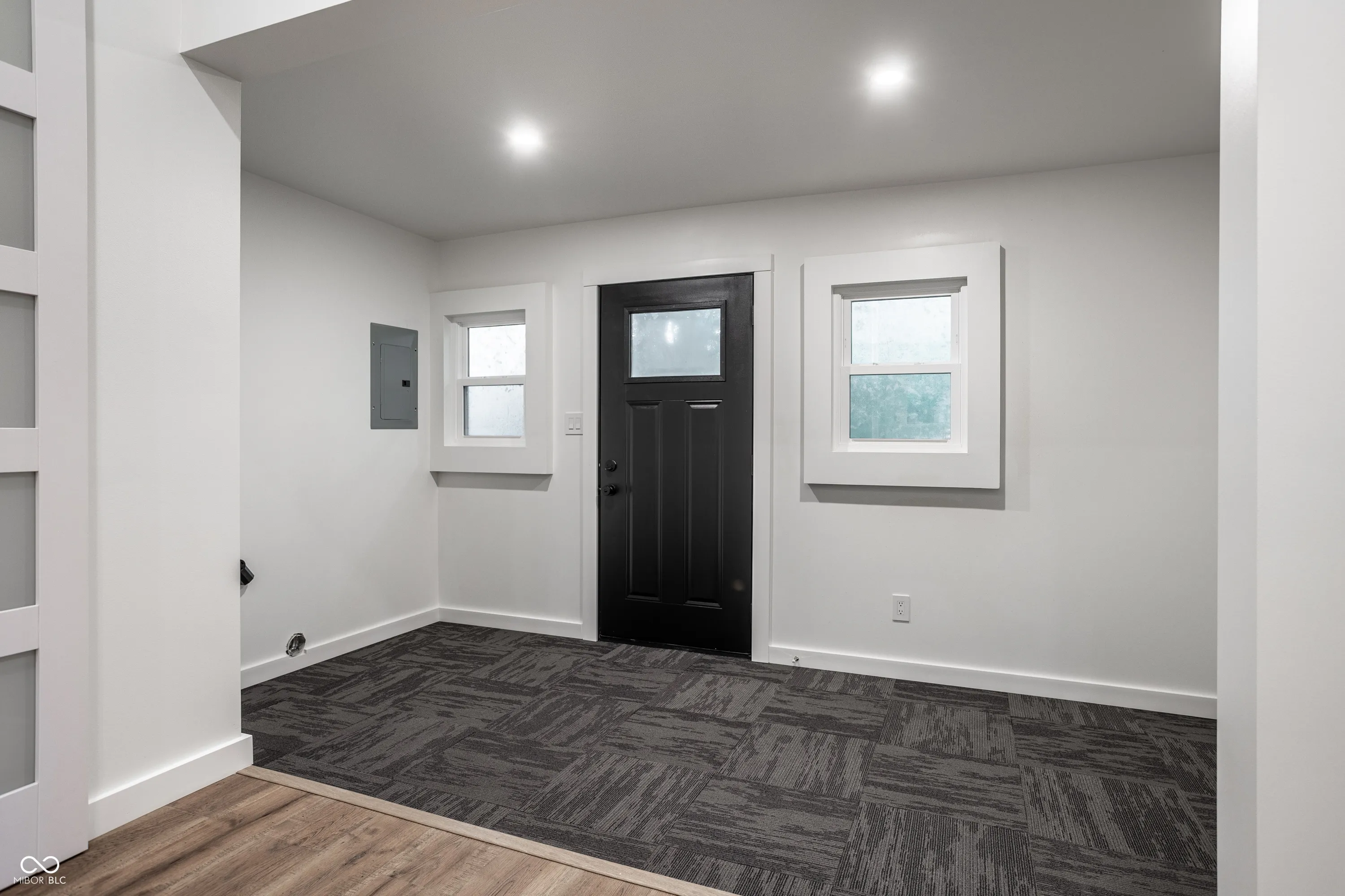 Indianapolis, Indiana 46205, United States, 3 Bedrooms Bedrooms, ,2 BathroomsBathrooms,Residential,Active,156039