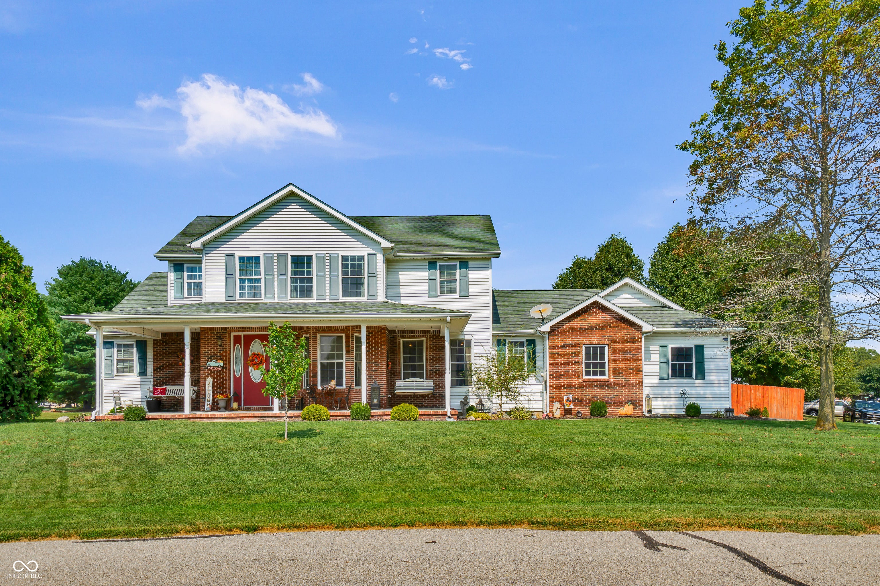 5522 River Birch Drive