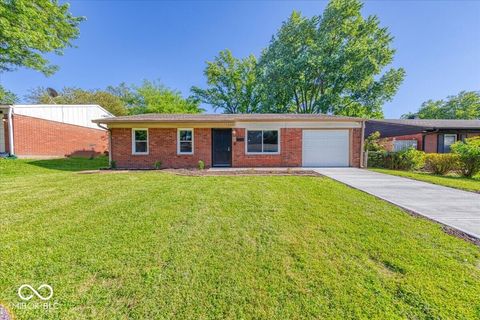 Photo of 7821 Souter Drive, Indianapolis, IN 46219 (MLS # 22105942)