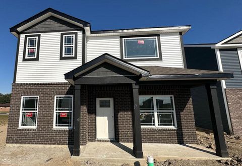 Photo of 187 Springfield Crossing, Greenfield, IN 46140 (MLS # 22063362)