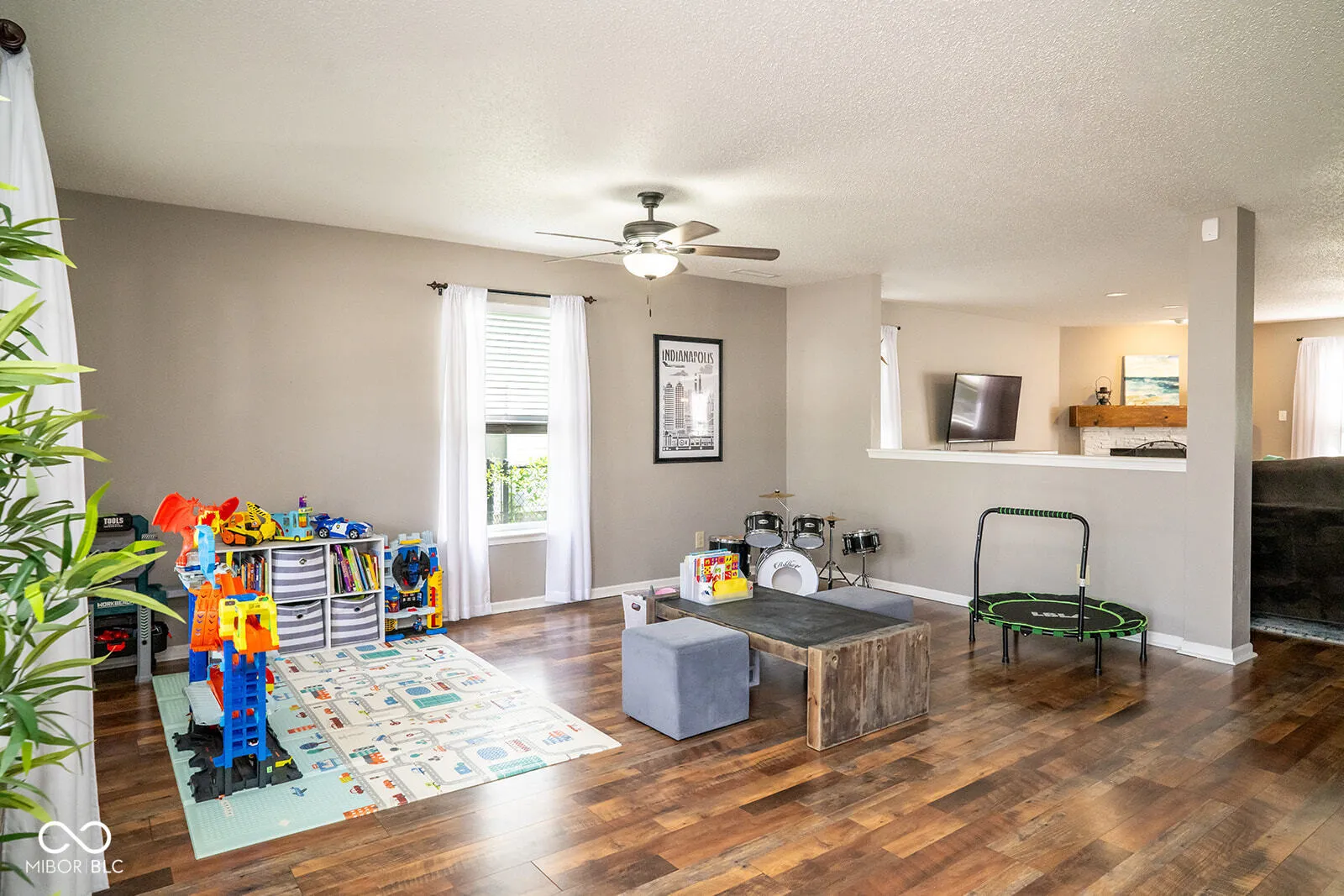 Indianapolis, Indiana 46237, United States, 4 Bedrooms Bedrooms, ,3 BathroomsBathrooms,Residential,Active,171275