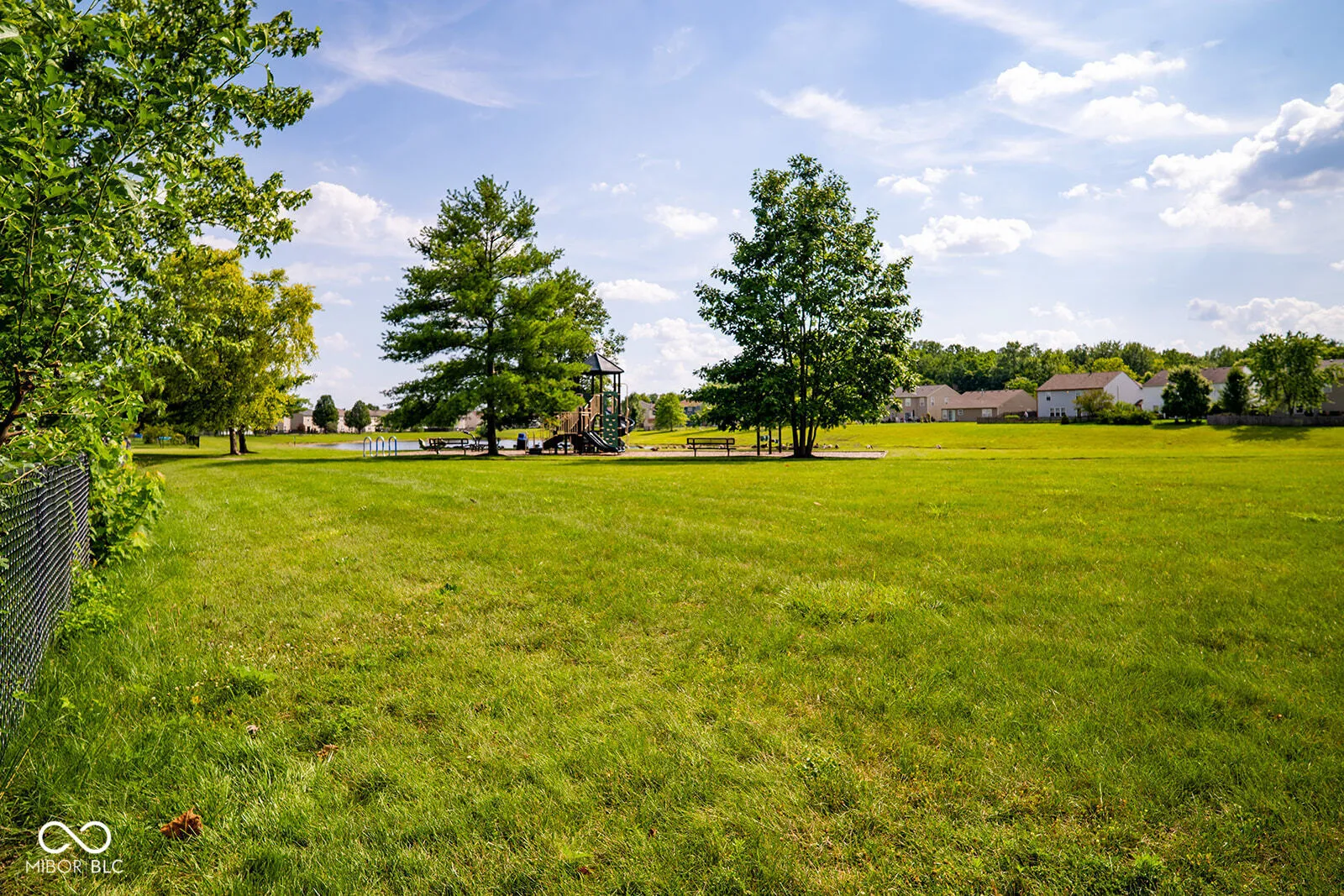 Indianapolis, Indiana 46237, United States, 4 Bedrooms Bedrooms, ,3 BathroomsBathrooms,Residential,Active,171275