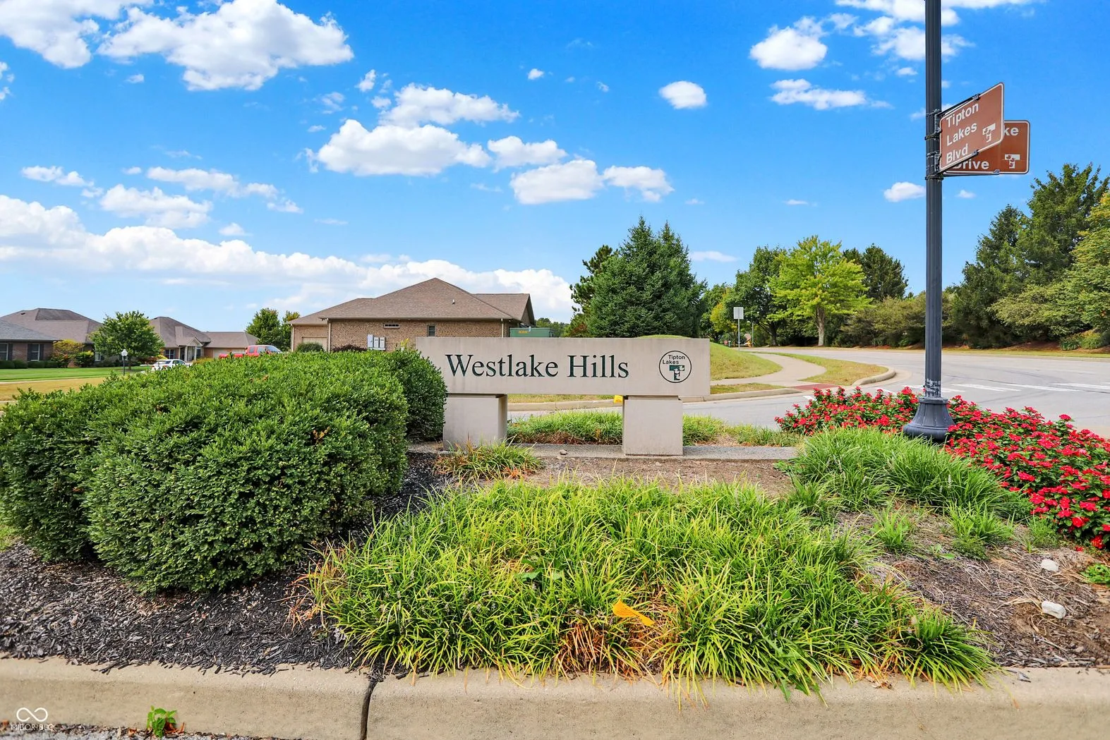 Columbus, Indiana 47201, United States, 3 Bedrooms Bedrooms, ,3 BathroomsBathrooms,Residential,Active,206519