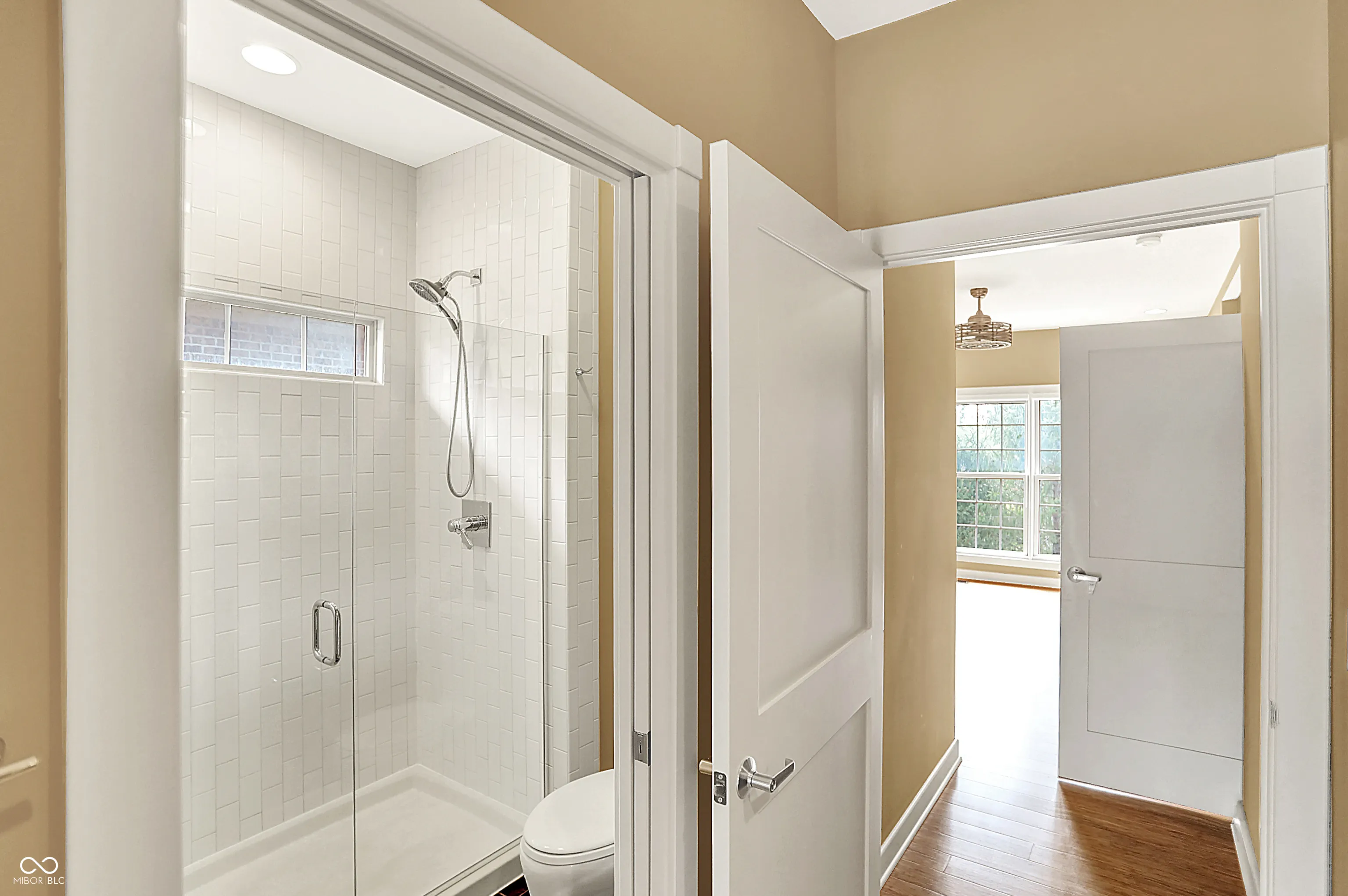 Columbus, Indiana 47201, United States, 3 Bedrooms Bedrooms, ,3 BathroomsBathrooms,Residential,Active,206519