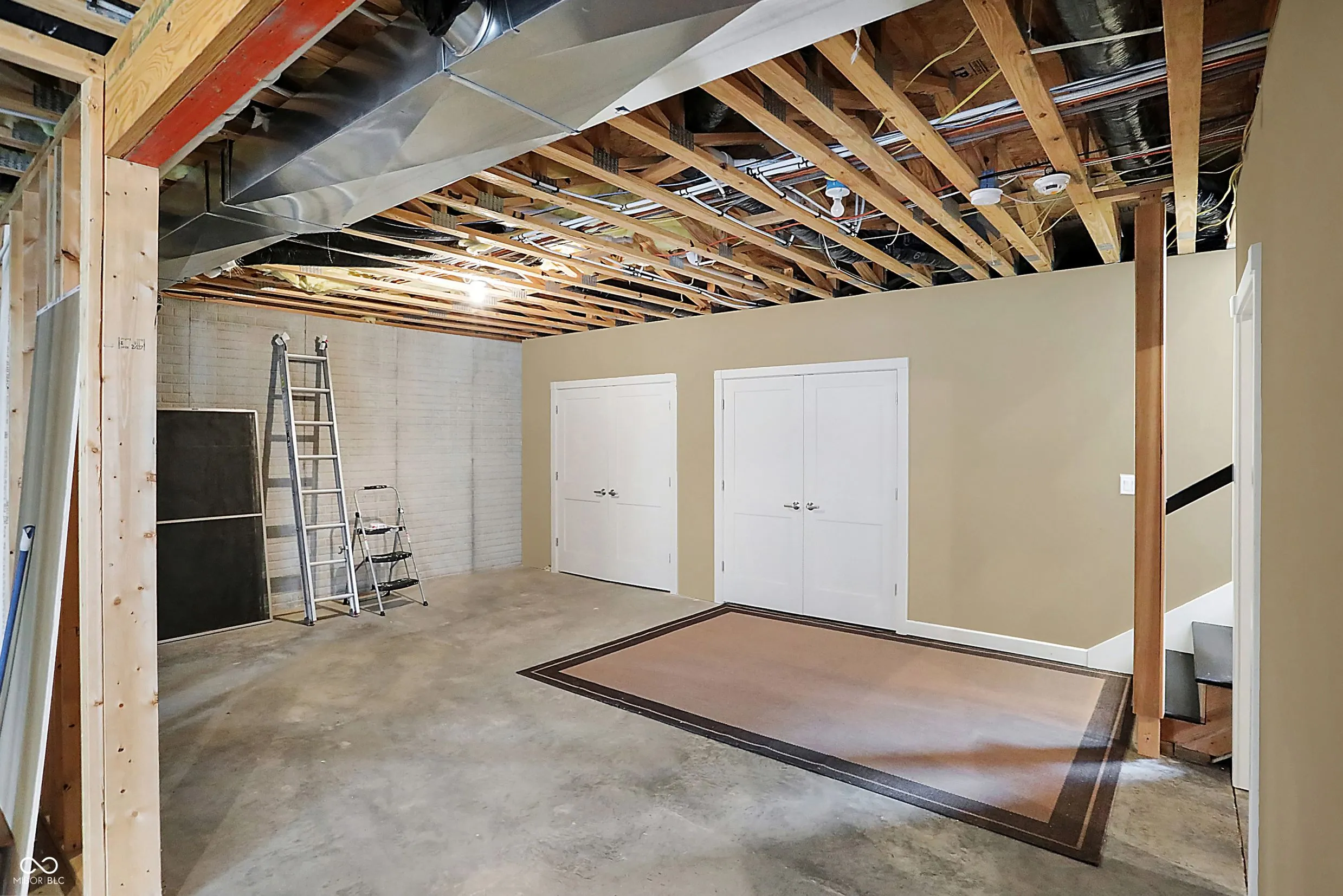 Columbus, Indiana 47201, United States, 3 Bedrooms Bedrooms, ,3 BathroomsBathrooms,Residential,Active,206519