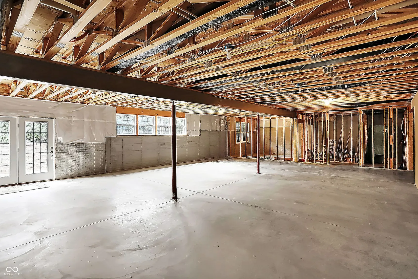 Columbus, Indiana 47201, United States, 3 Bedrooms Bedrooms, ,3 BathroomsBathrooms,Residential,Active,206519