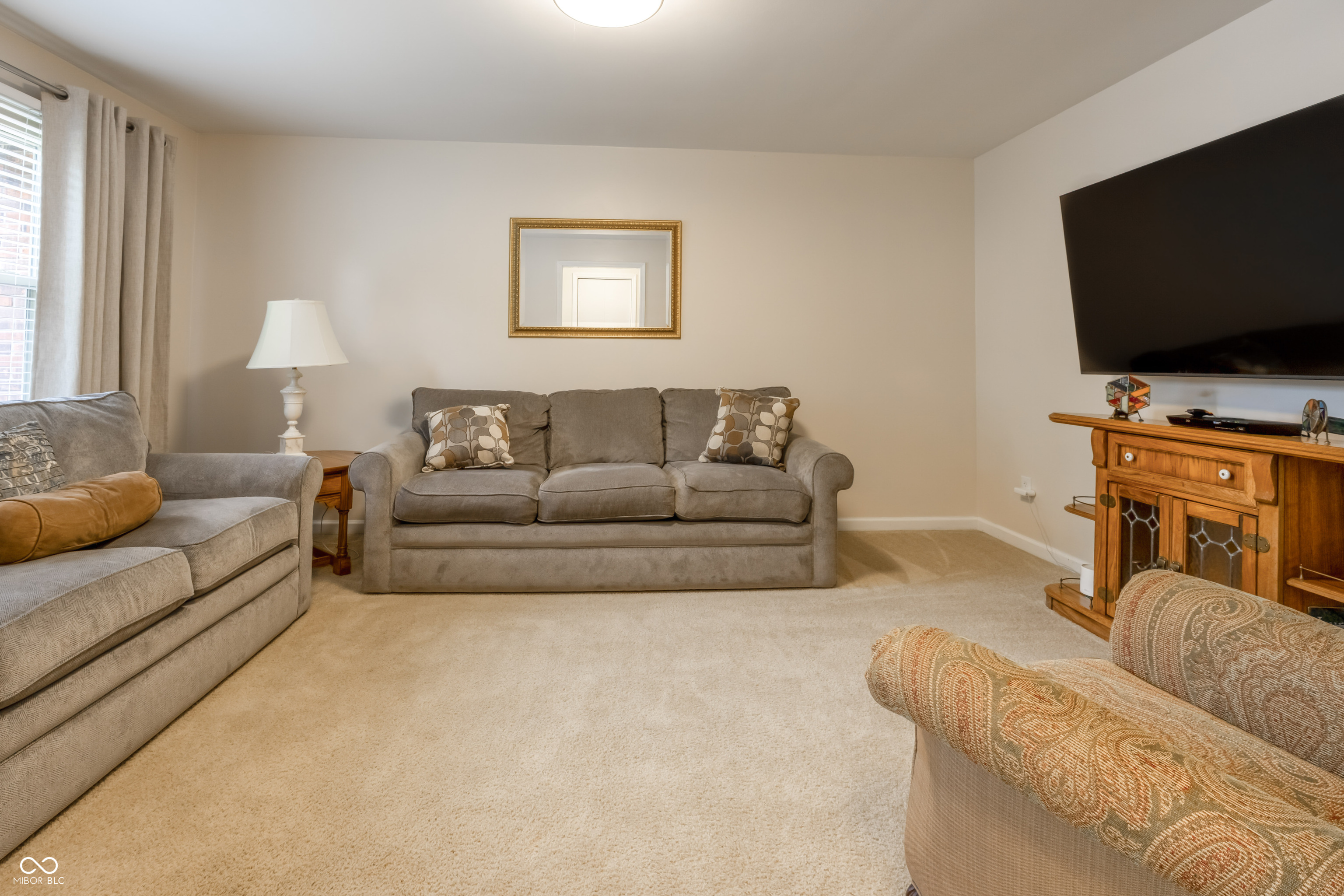 2933 Fairlawn Drive
