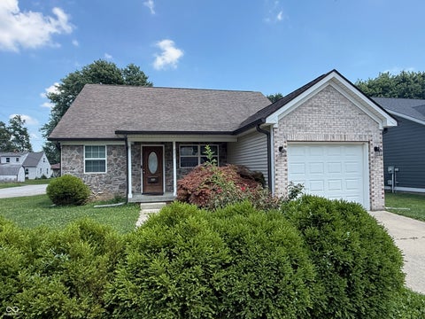 Photo of 223 Taylor Street, Mooresville, IN 46158 (MLS # 22112140)