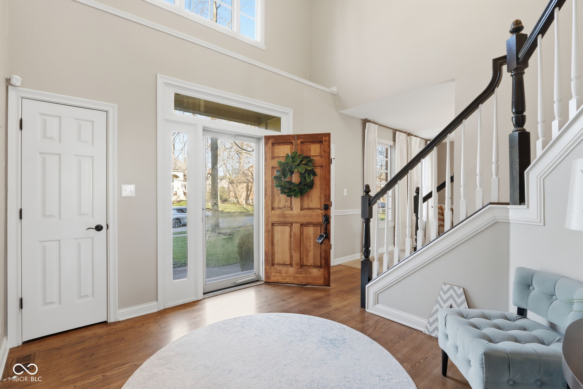 5291 Woodfield Drive S