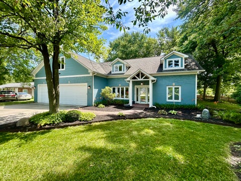 Photo of 12604 Markay Drive, Fishers, IN 46038 (MLS # 22103811)