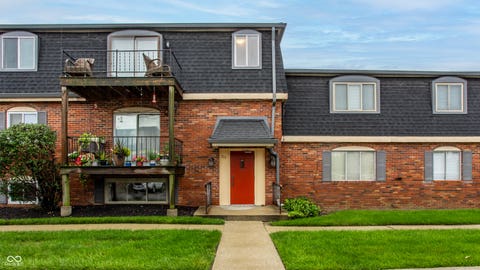 Photo of 315 Elmead Court #3017, Greenwood, IN 46142 (MLS # 22120597)