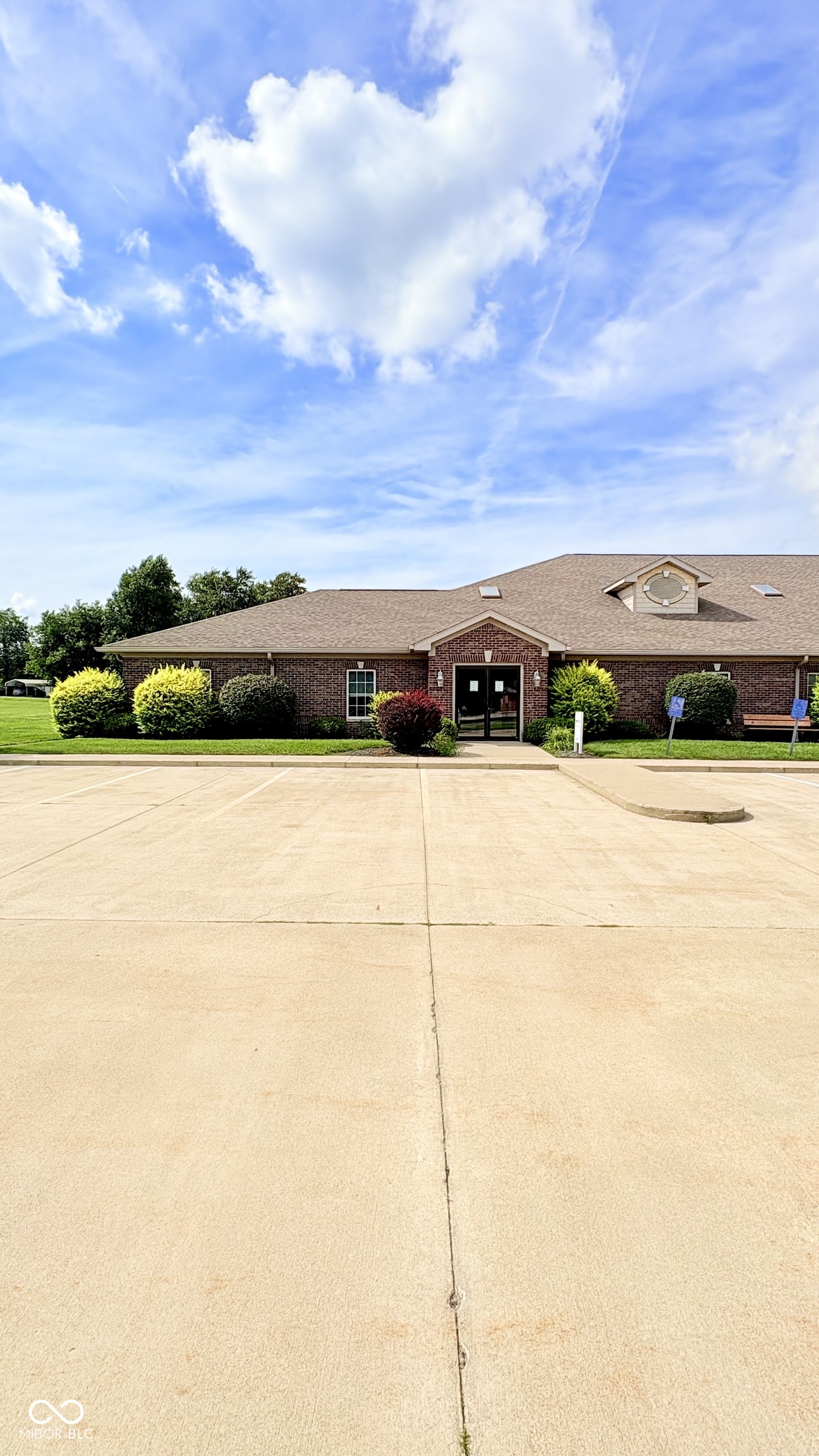 Photo 1 of 21 — 1007 Mill Pond Drive, Greencastle, IN 46135