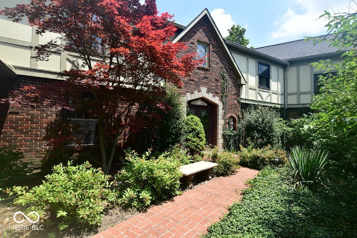 6412 Fall Creek Road