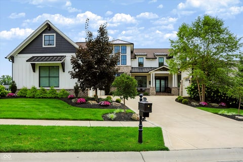 Photo of 20915 Chatham Ridge Boulevard, Westfield, IN 46074 (MLS # 22121283)