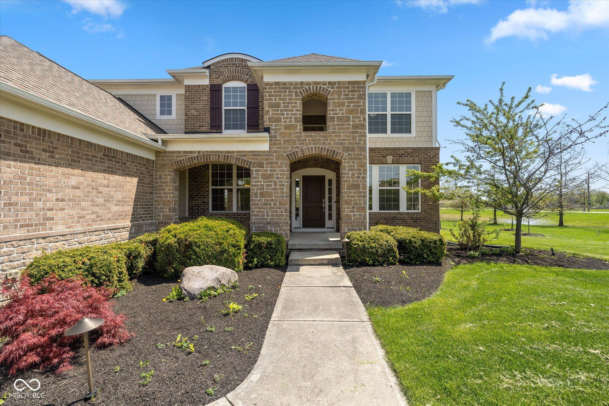 5141 S Cobblestone Drive