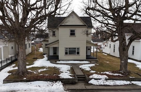 Photo of 1605 S J Street, Elwood, IN 46036 (MLS # 22083915)