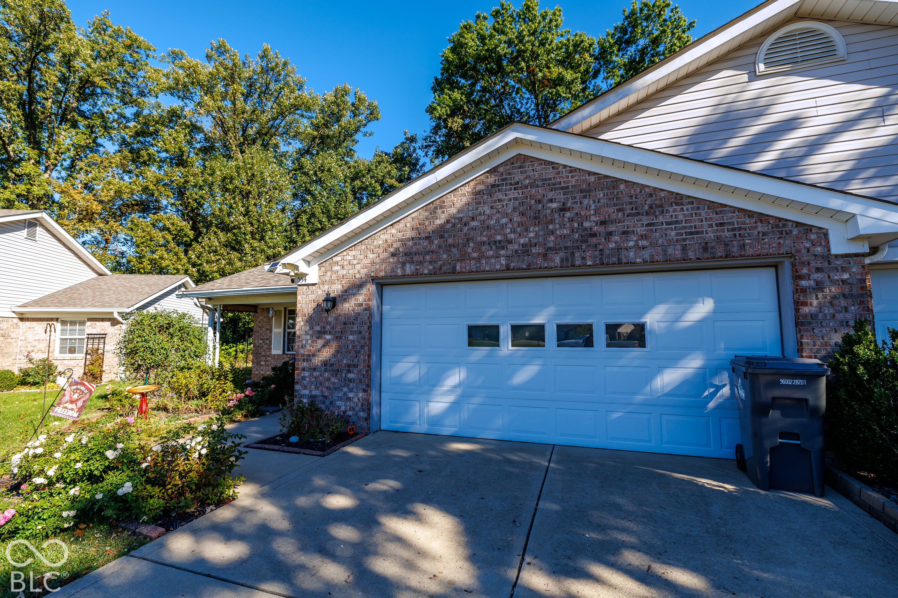 554 Cresthaven Drive