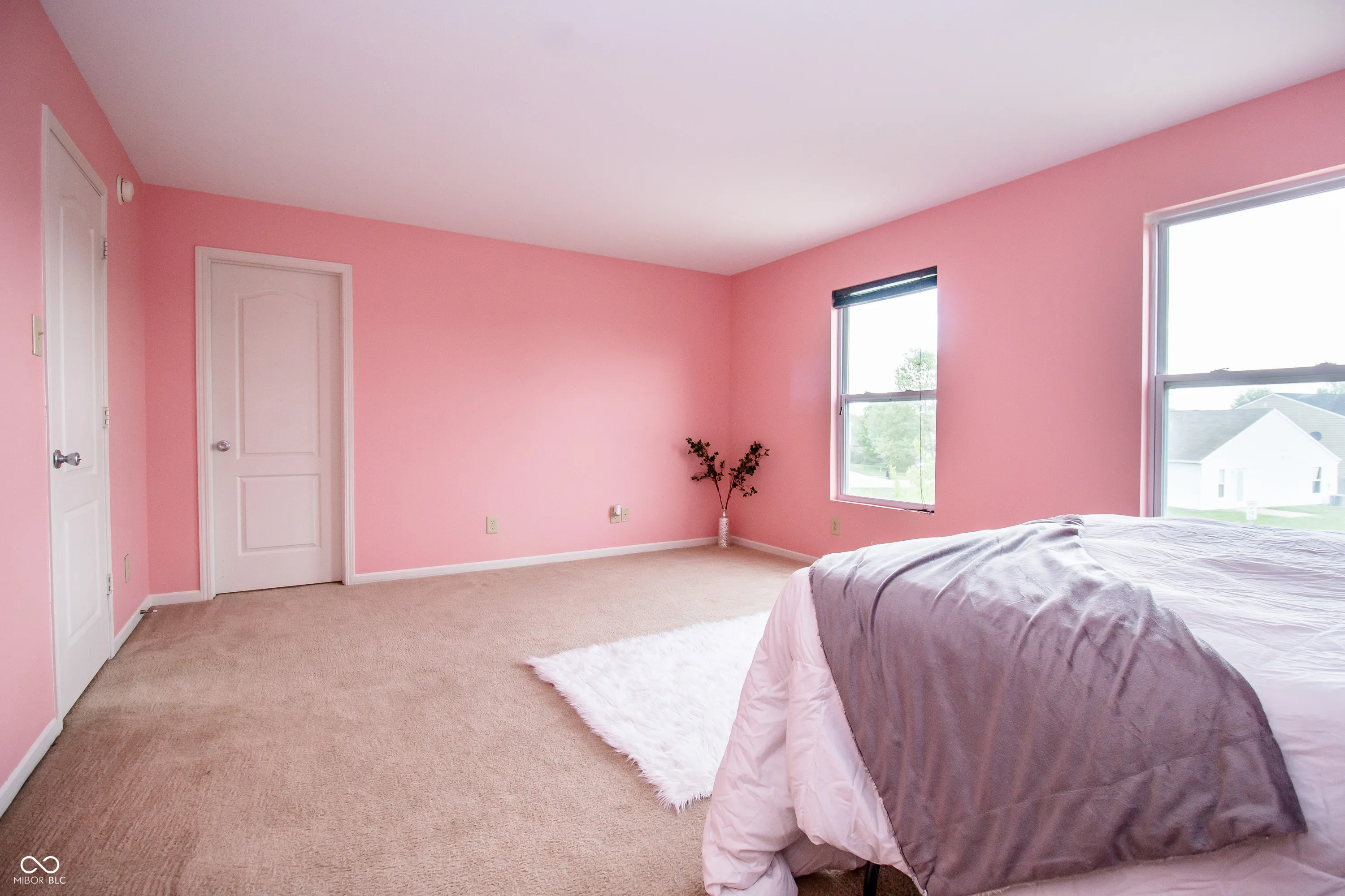 Greenwood, Indiana 46143, United States, 3 Bedrooms Bedrooms, ,3 BathroomsBathrooms,Residential,Active,124992