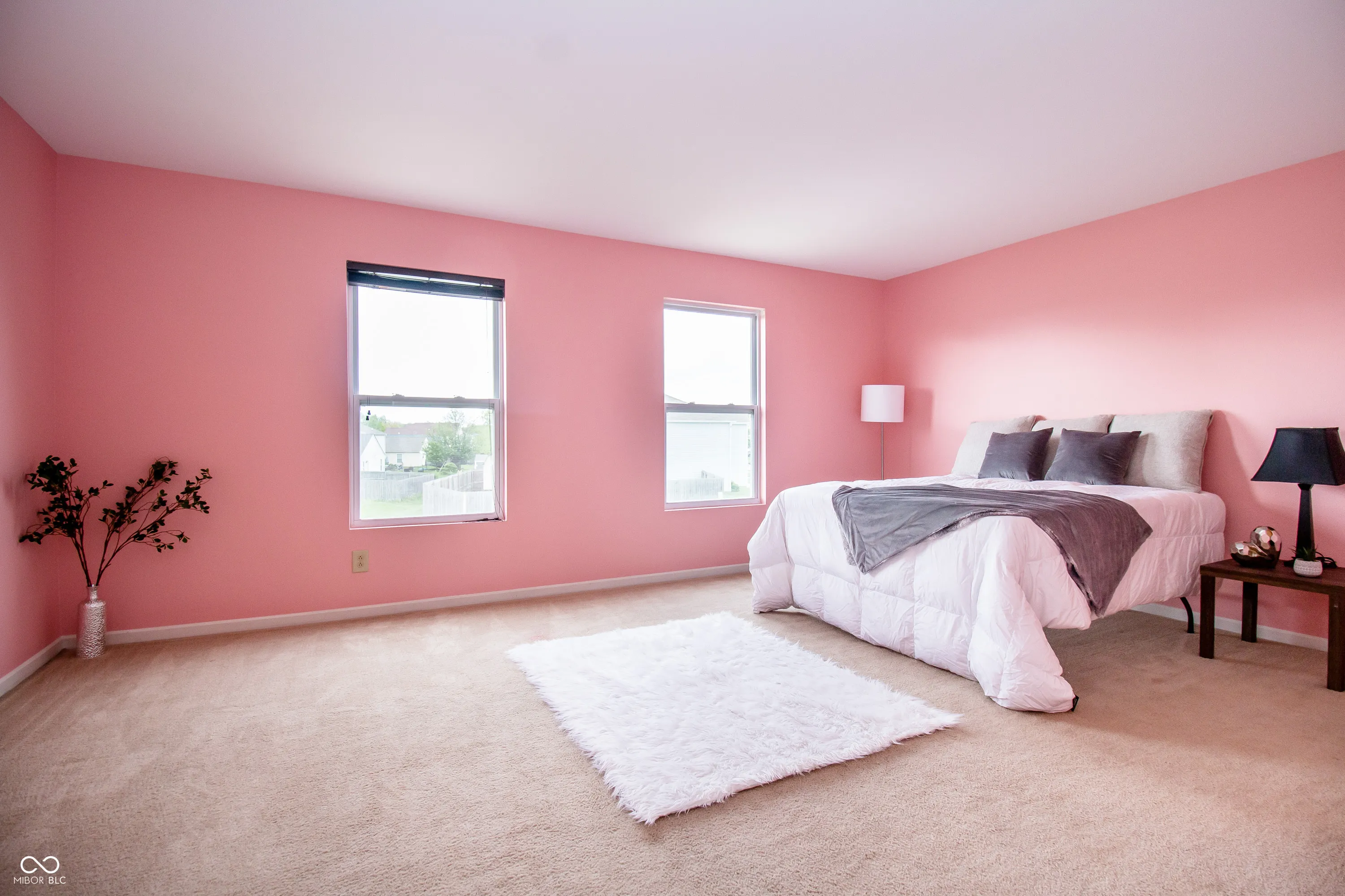 Greenwood, Indiana 46143, United States, 3 Bedrooms Bedrooms, ,3 BathroomsBathrooms,Residential,Active,124992