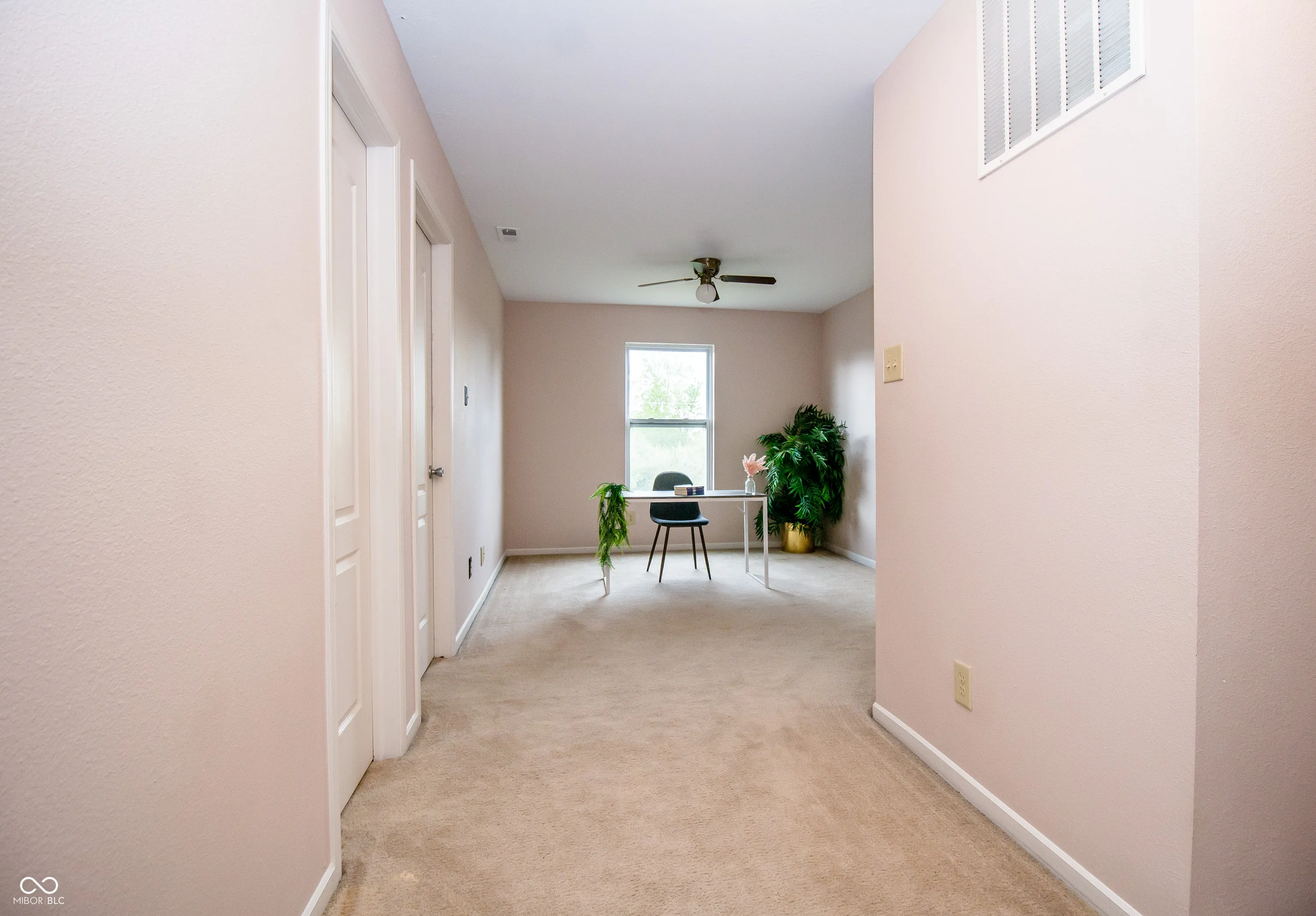 Greenwood, Indiana 46143, United States, 3 Bedrooms Bedrooms, ,3 BathroomsBathrooms,Residential,Active,124992