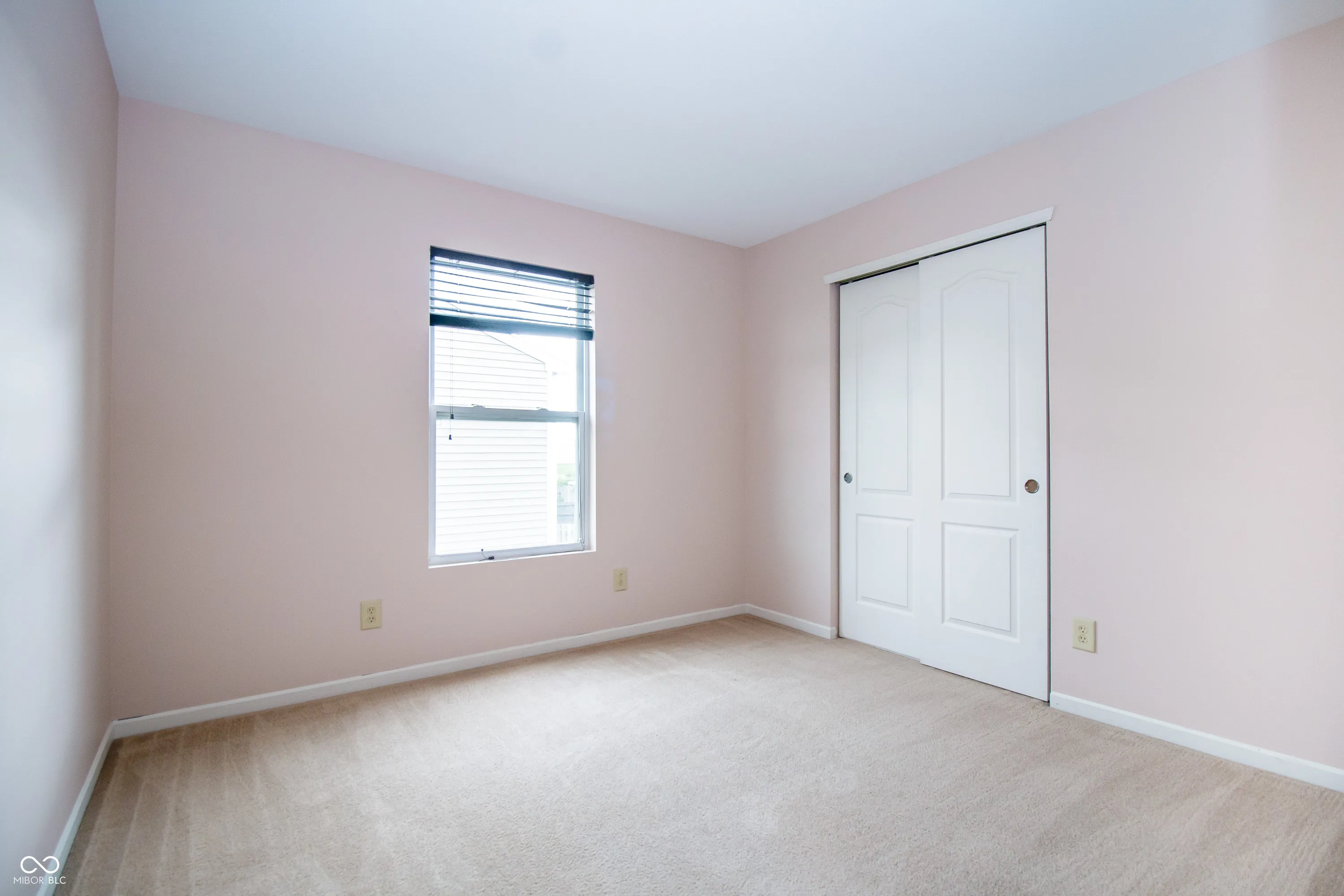 Greenwood, Indiana 46143, United States, 3 Bedrooms Bedrooms, ,3 BathroomsBathrooms,Residential,Active,124992