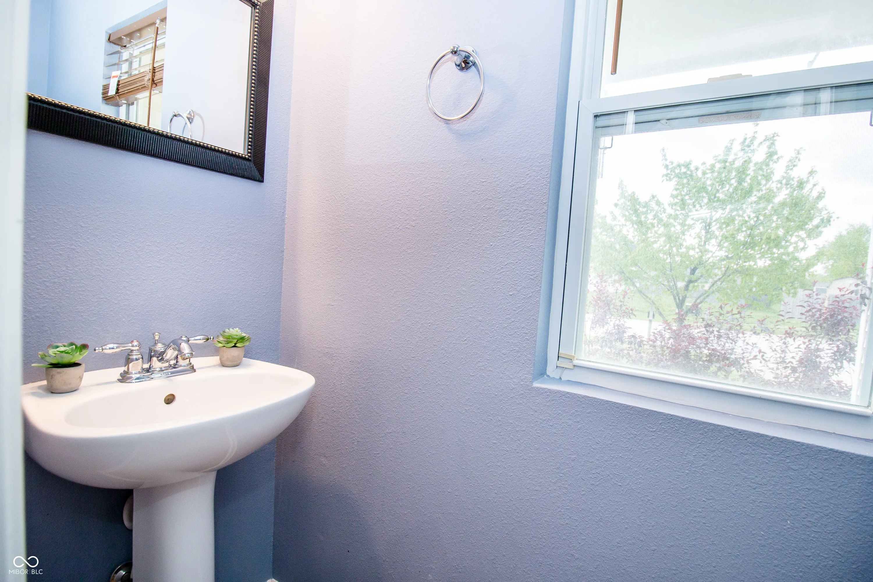 Greenwood, Indiana 46143, United States, 3 Bedrooms Bedrooms, ,3 BathroomsBathrooms,Residential,Active,124992