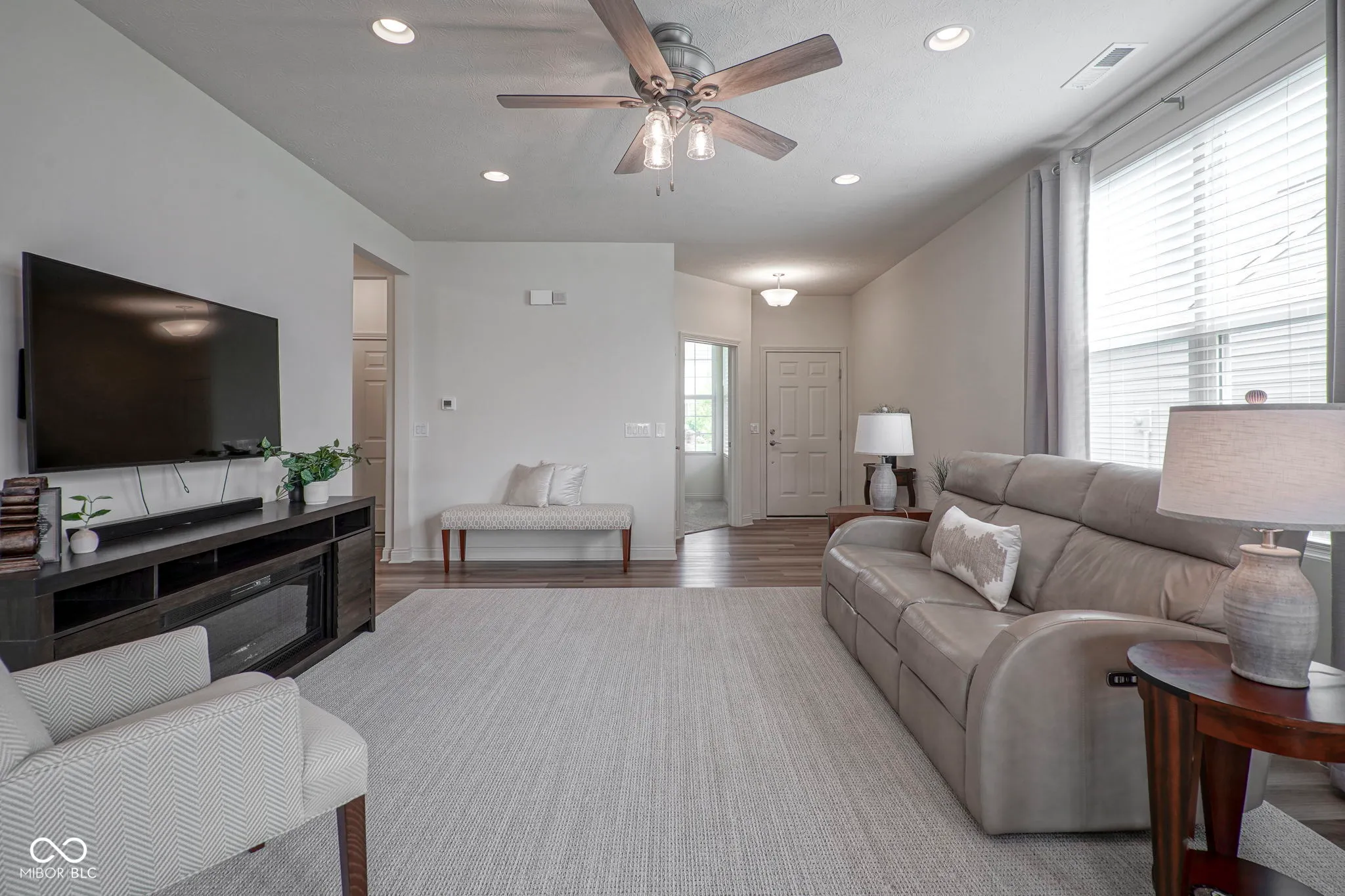 Fishers, Indiana 46037, United States, 3 Bedrooms Bedrooms, ,2 BathroomsBathrooms,Residential,Pending,150814