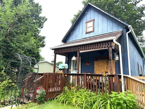 Photo of 532 N 18th Street, Richmond, IN 47374 (MLS # 22127802)