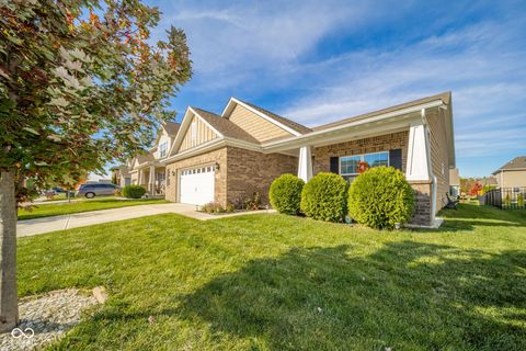 Photo of 16592 Branham Drive, Fishers, IN 46040 (MLS # 22078642)