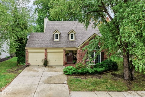 Photo of 11533 Jamestown West Drive, Fishers, IN 46038 (MLS # 22129061)