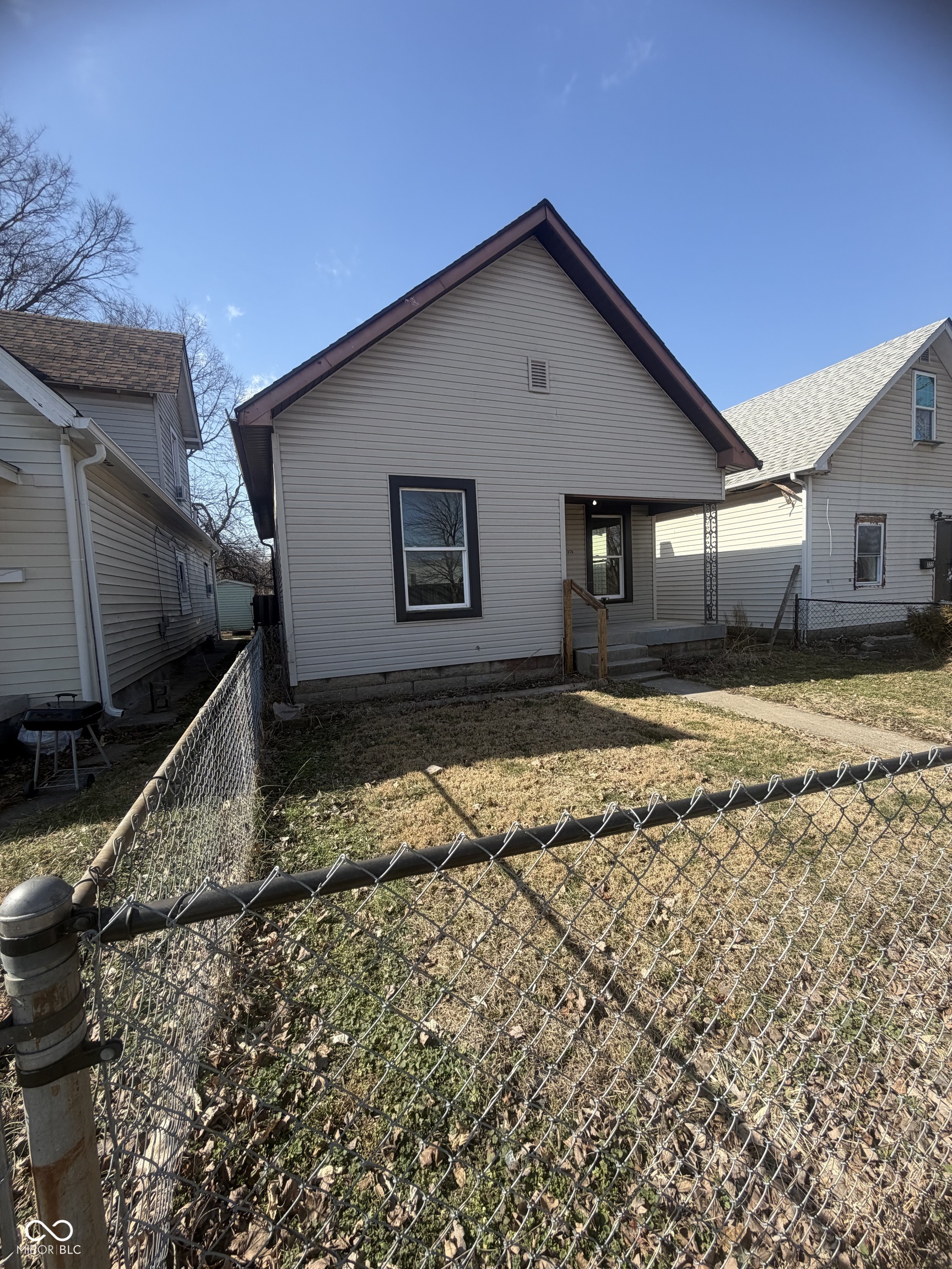 328 S Addison Street