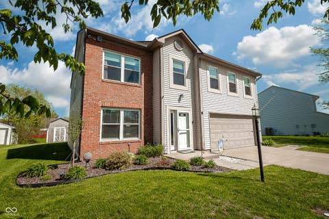 Photo of 273 Brixton Woods West Drive, Pittsboro, IN 46167 (MLS # 22097634)