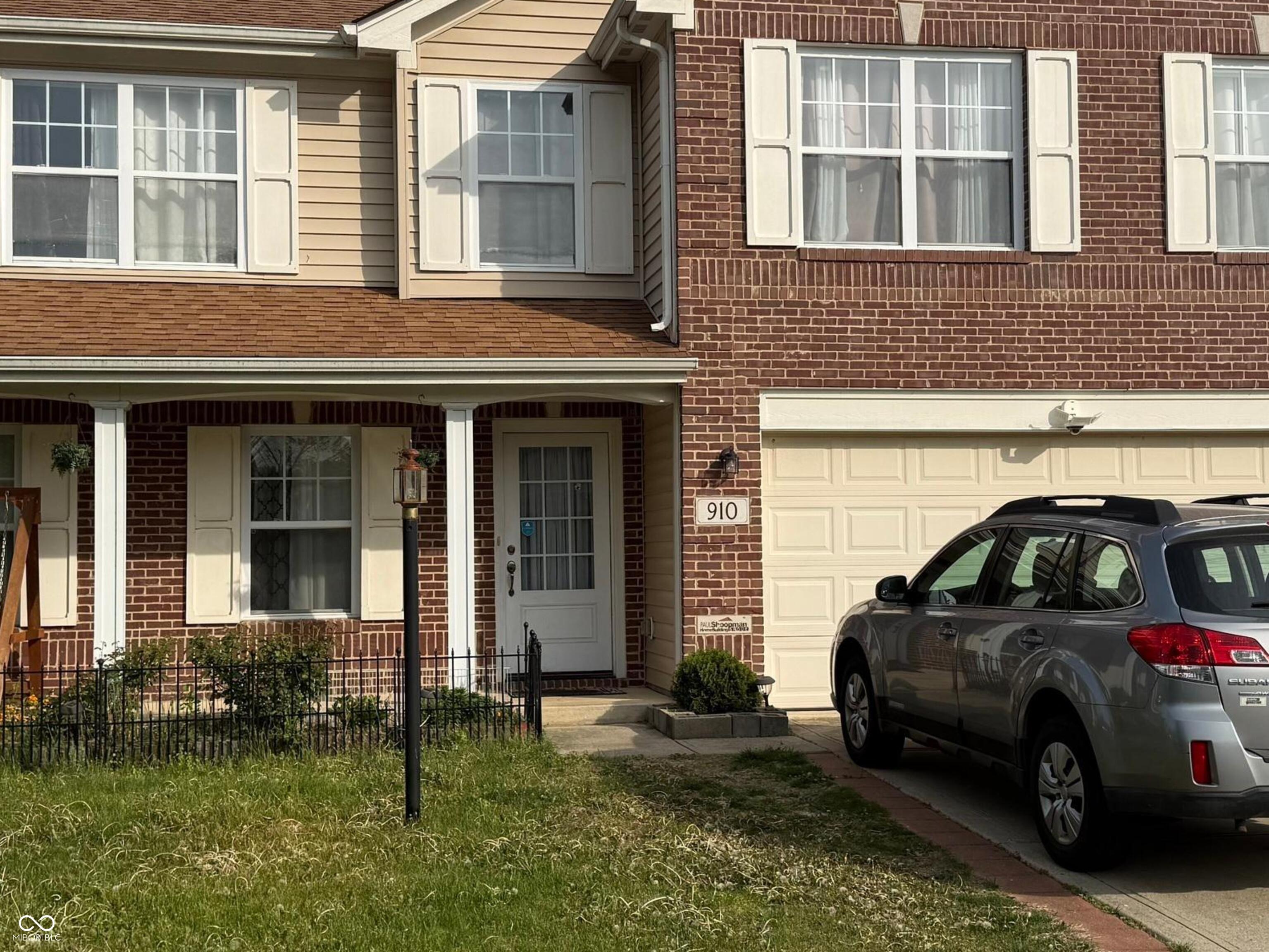 910 Angus Way