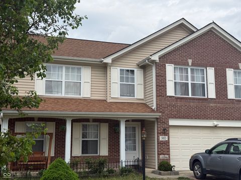 Photo of 910 Angus Way, Indianapolis, IN 46217 (MLS # 22095322)