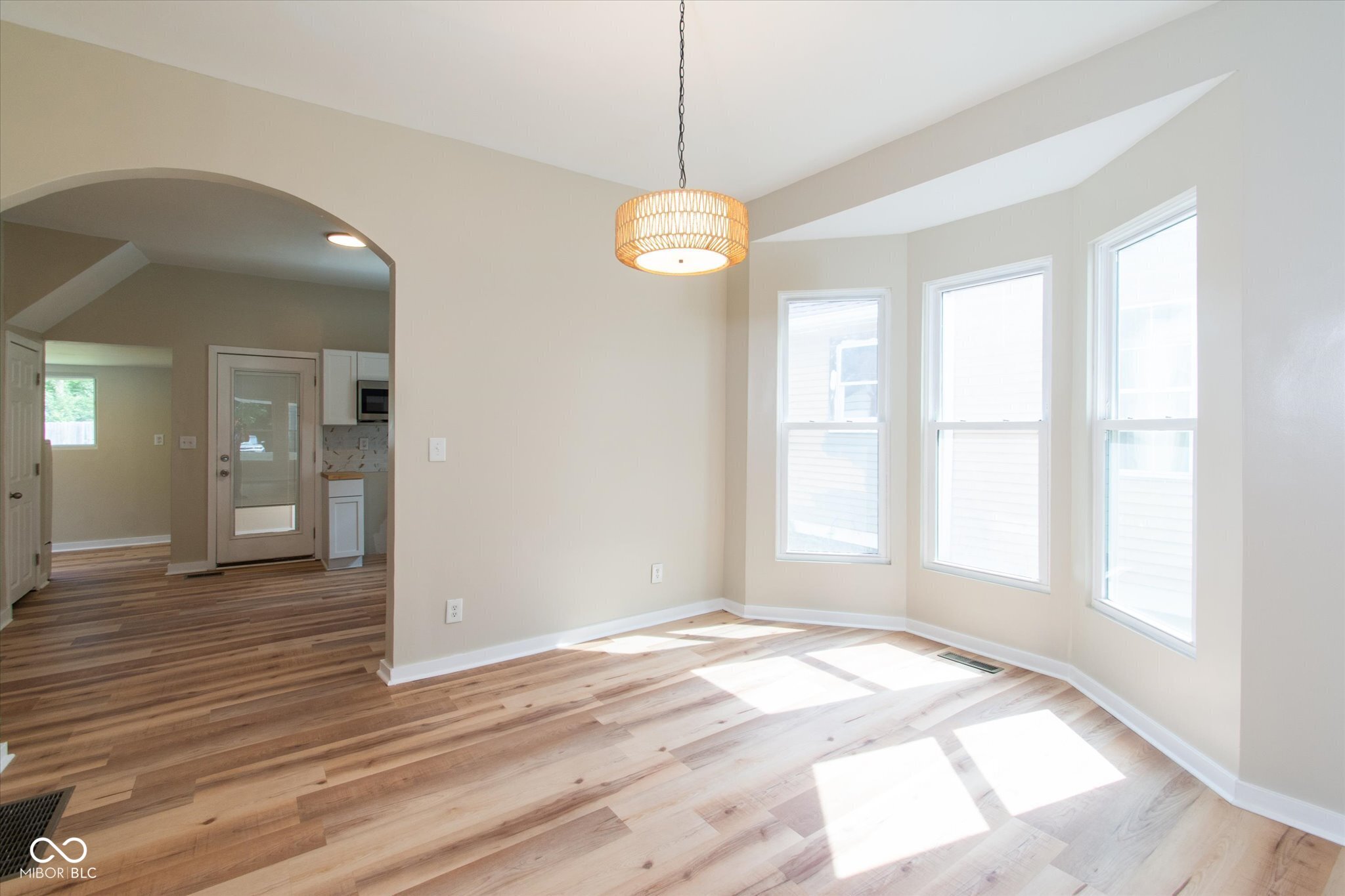 950 W 27th Street