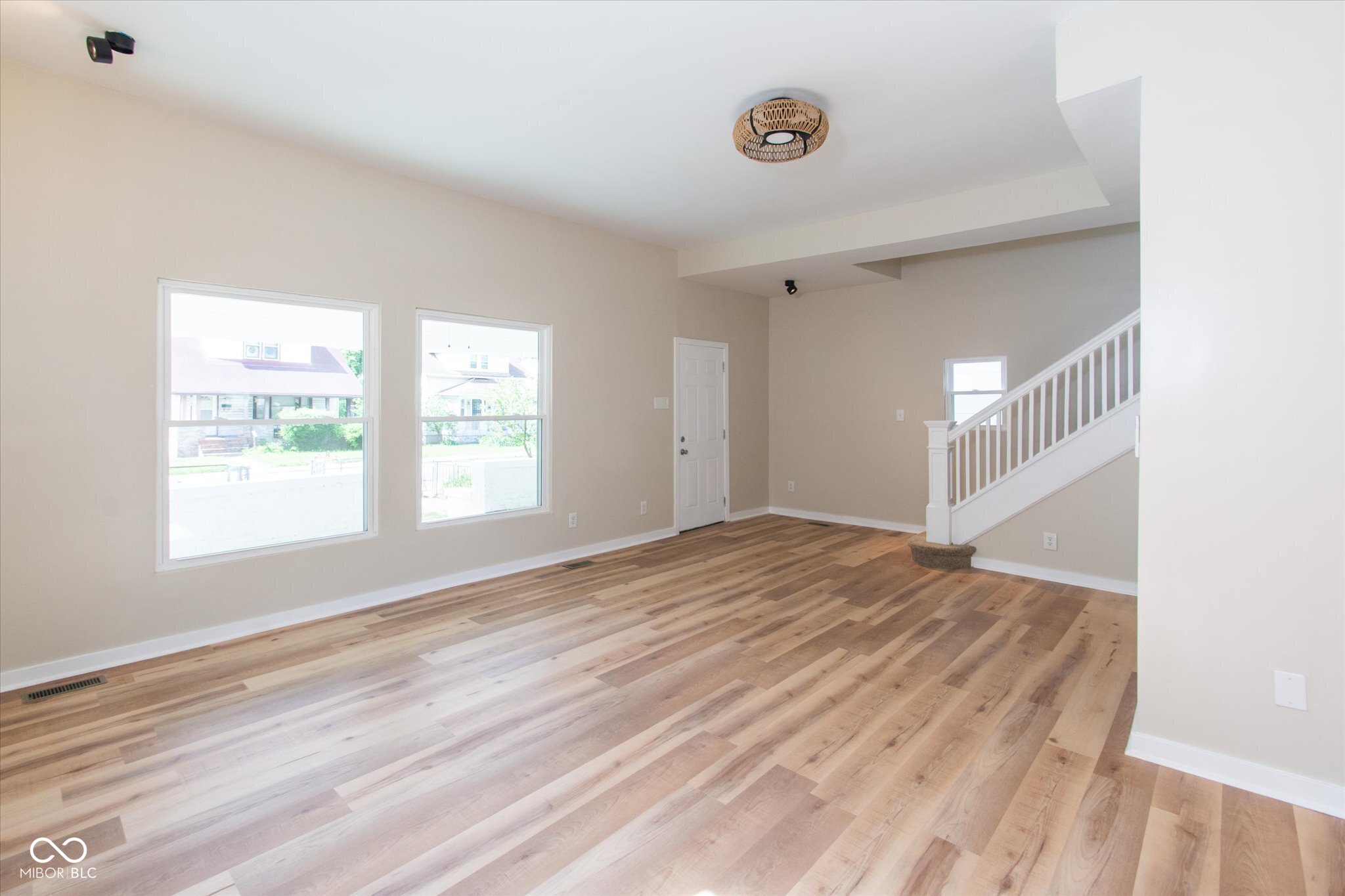 950 W 27th Street