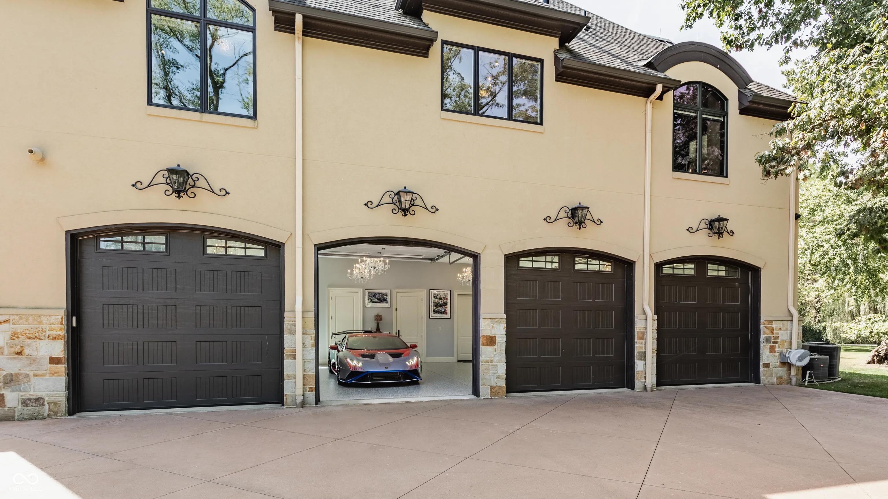 Fishers, Indiana 46037, United States, 9 Bedrooms Bedrooms, ,11 BathroomsBathrooms,Residential,Active,226936