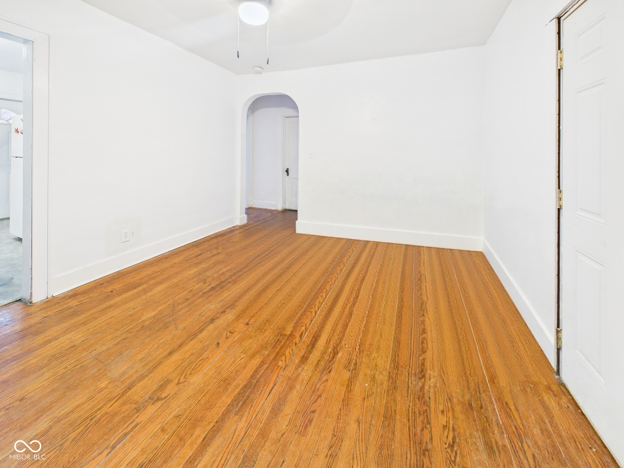 3004 Columbus Avenue