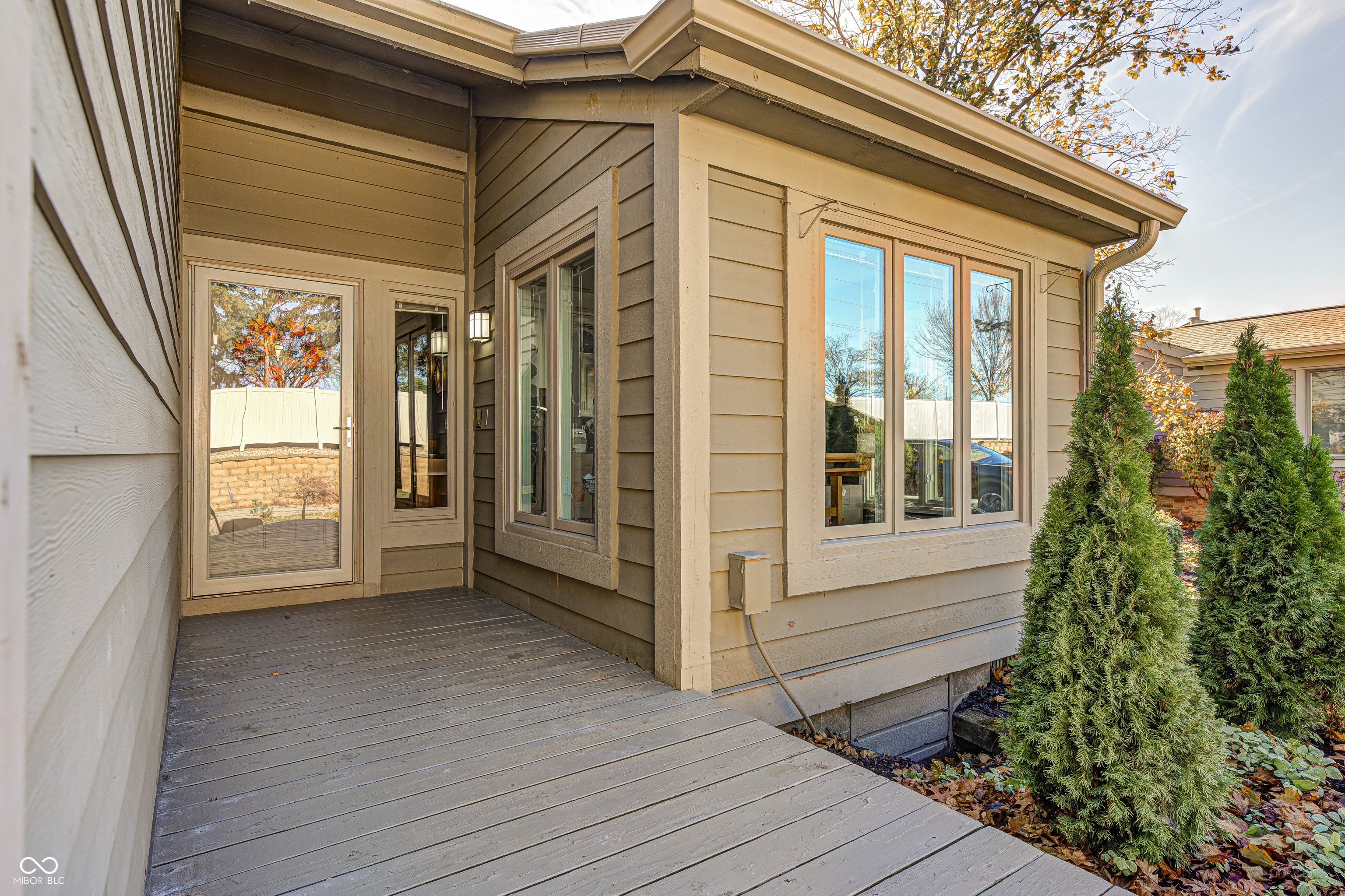 3305 Bay Point Drive