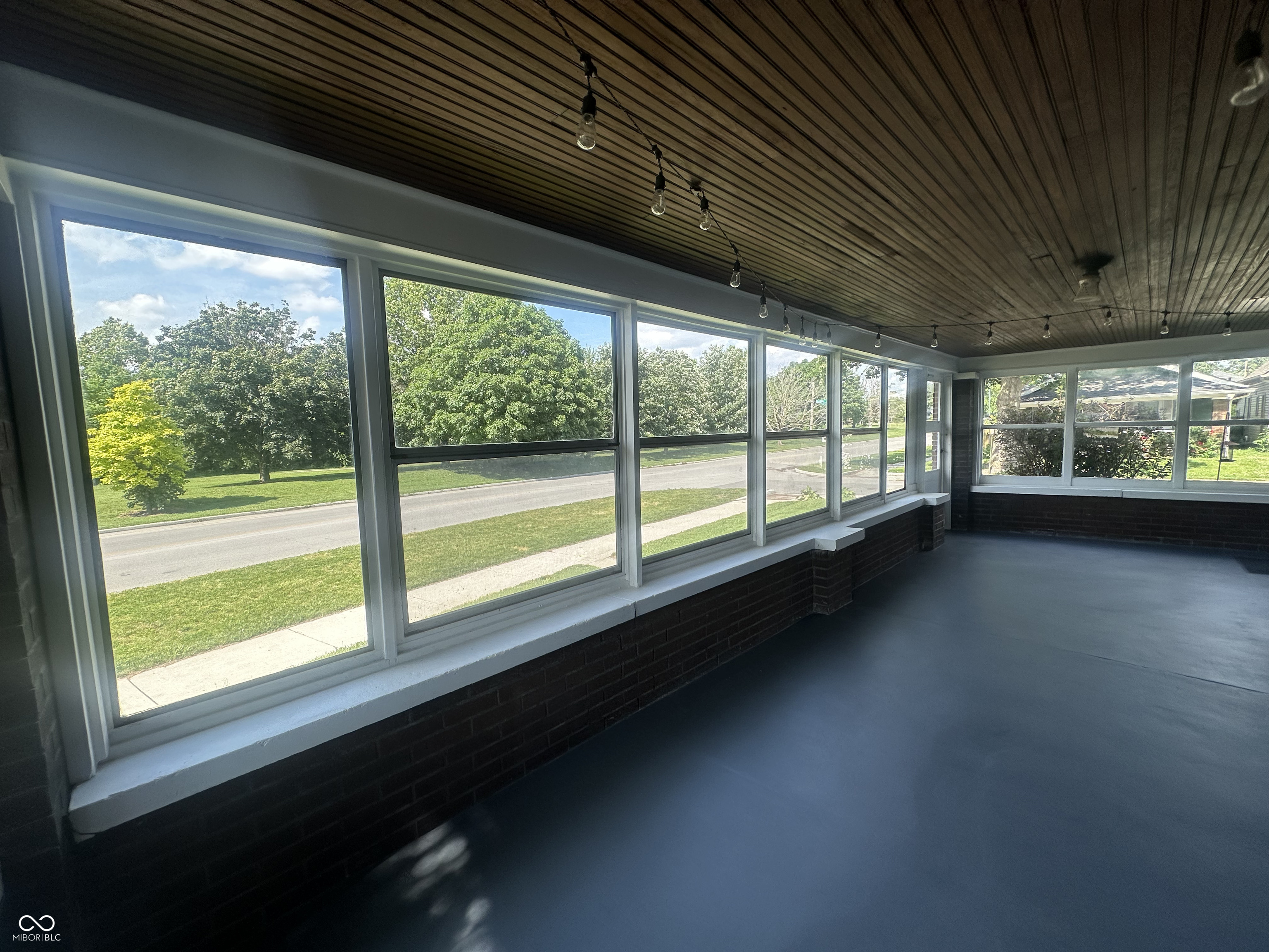 751 E Pleasant Run Parkway South Drive
