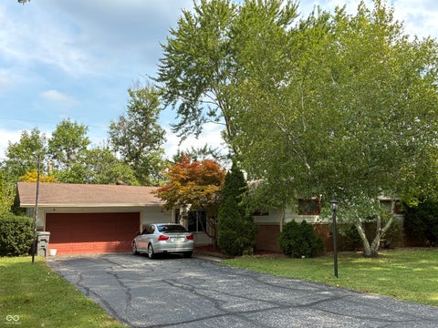 Photo of 2900 Galahad Drive, Indianapolis, IN 46228 (MLS # 22127081)