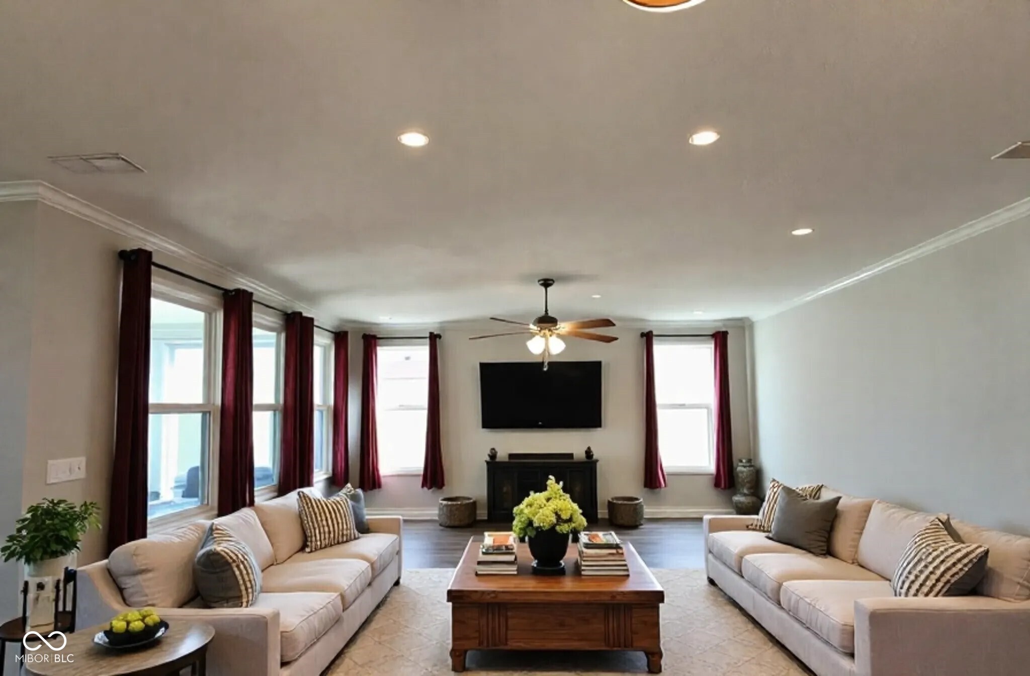 4752 Petunia Drive