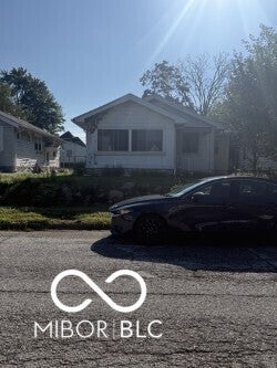 221 S 6TH AVE, BEECH GROVE, IN 46107 - Image b00f848f0f57eeefe07b99d1b9bd4e94/2260870441