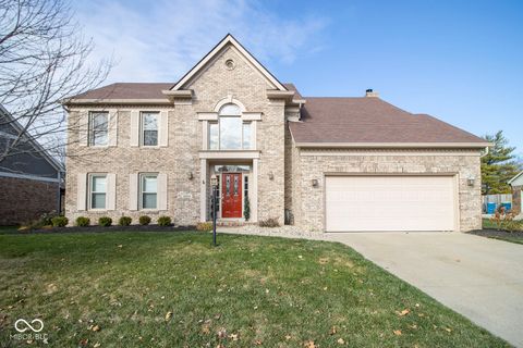Photo of 5200 Lake Point Drive, Carmel, IN 46033 (MLS # 22089111)