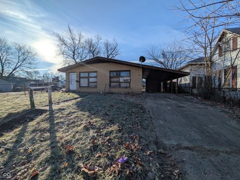 421 W 2nd Street Anderson IN 46016