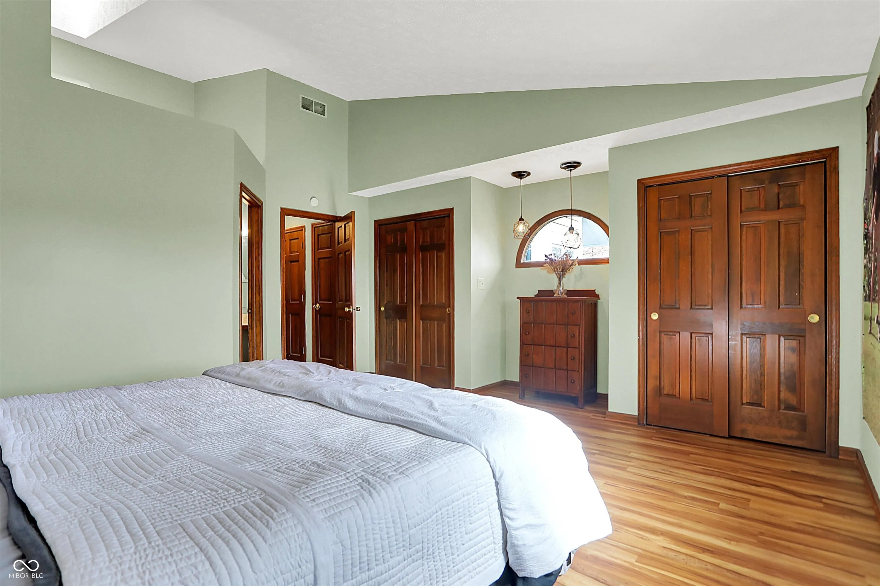 Indianapolis, Indiana 46256, United States, 3 Bedrooms Bedrooms, ,3 BathroomsBathrooms,Residential,Active,4898