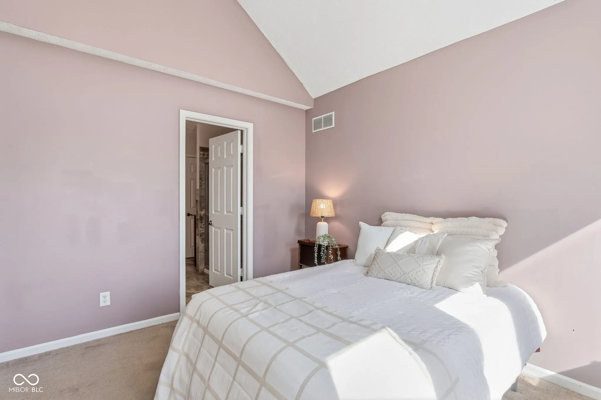 Indianapolis, Indiana 46236, United States, 3 Bedrooms Bedrooms, ,2 BathroomsBathrooms,Residential,Active,230298