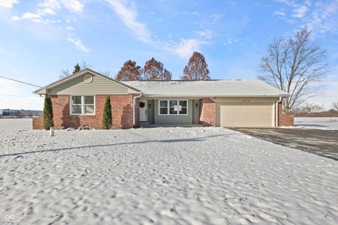 Photo of 5110 N County Road 1000 E, Brownsburg, IN 46112 (MLS # 22076036)