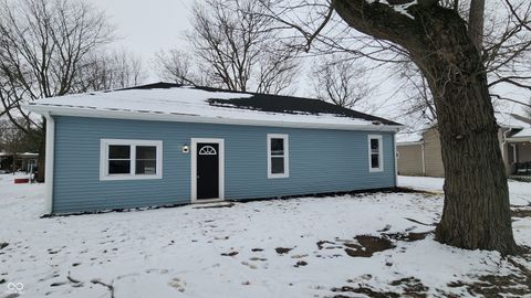 Photo of 417 West Street, Ladoga, IN 47954 (MLS # 22075273)